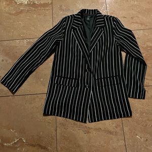 Forever 21 pinstripes button blazer, nylon lined. Sz medium